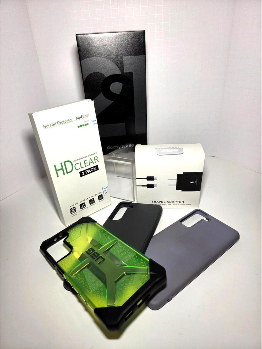 Samsung Galaxy S21 Plus 5G Bundle 128GB **CLEAN LCD SCREEN - EXTRAS INCLUDED!!!